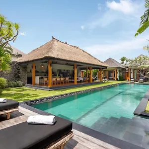 villa-wolfe.hotelsseminyak.net/
