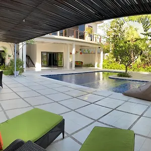 villa-lanai.hotelsseminyak.net/